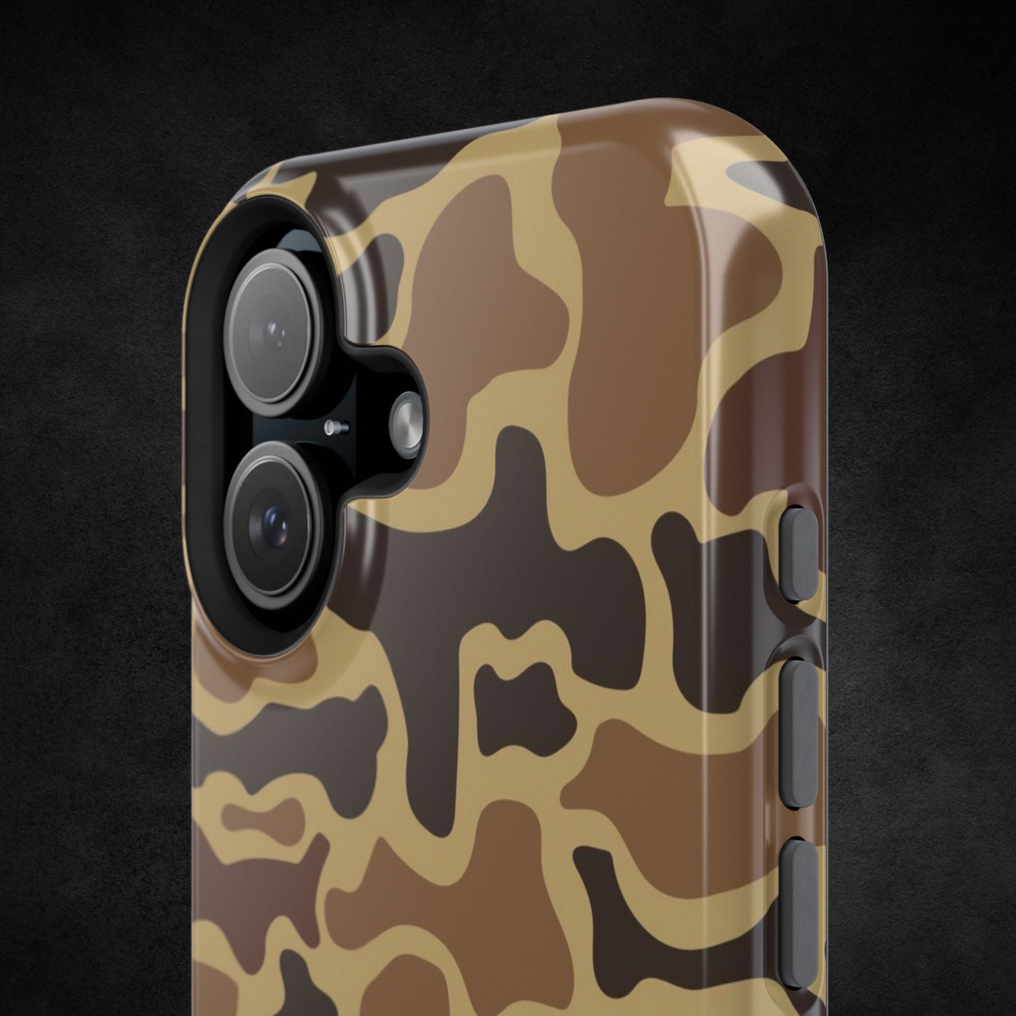 retro duck camo phone case close up